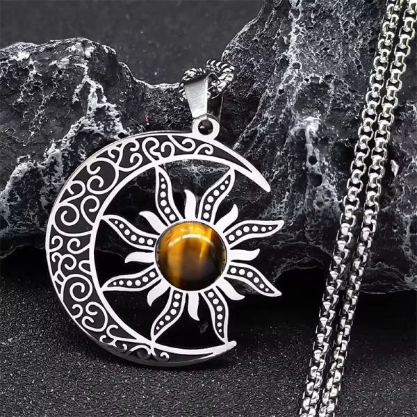 Pendentif "Équilibre Cosmique Lune-Soleil" en Oeil de Tigre