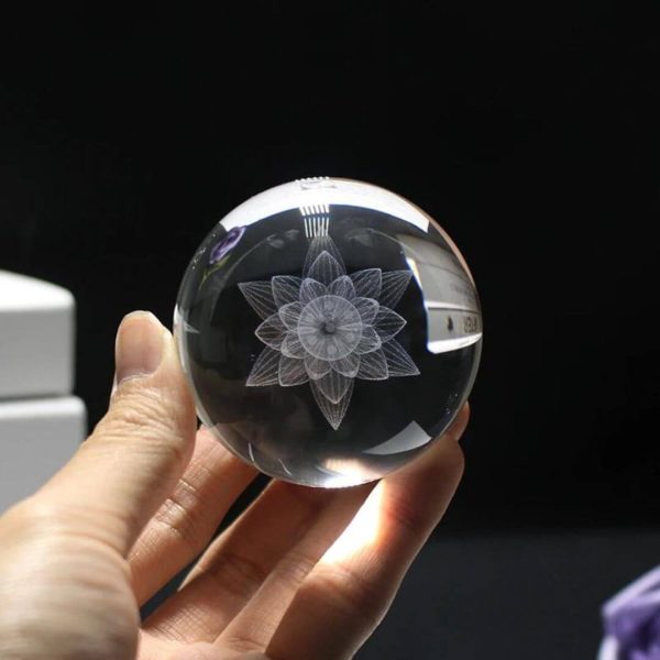 Boule de Cristal Fleur de Lotus avec Support – Image 3