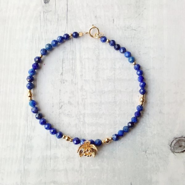 Bracelet "Bleu Sacré" en Lapis Lazuli & Fleur Dorée – Image 5