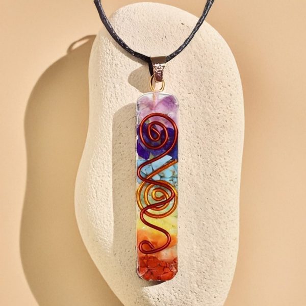 Pendentif Orgonite "Harmonie des 7 Chakras"