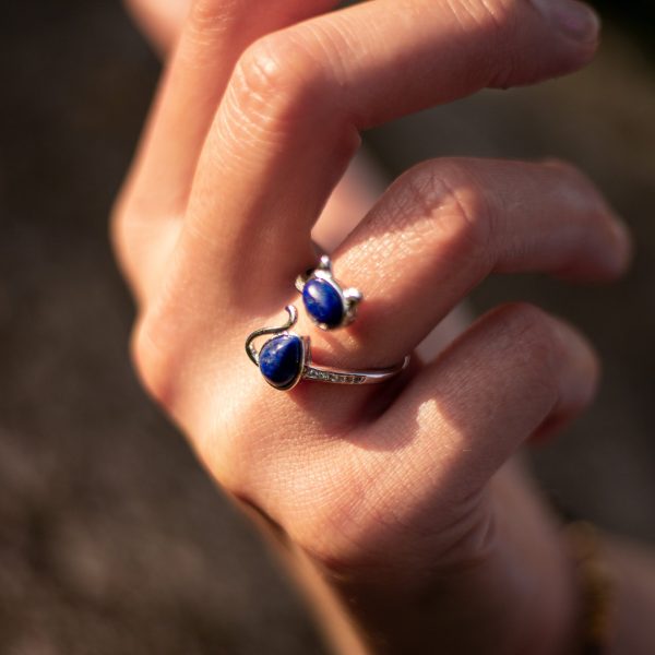 Bague Ajustable "Chat" en Lapis Lazuli – Image 2