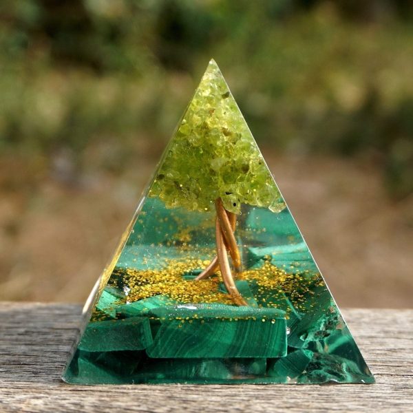 Orgonite "Arbre de Vie Renaissant" en Péridot & Malachite