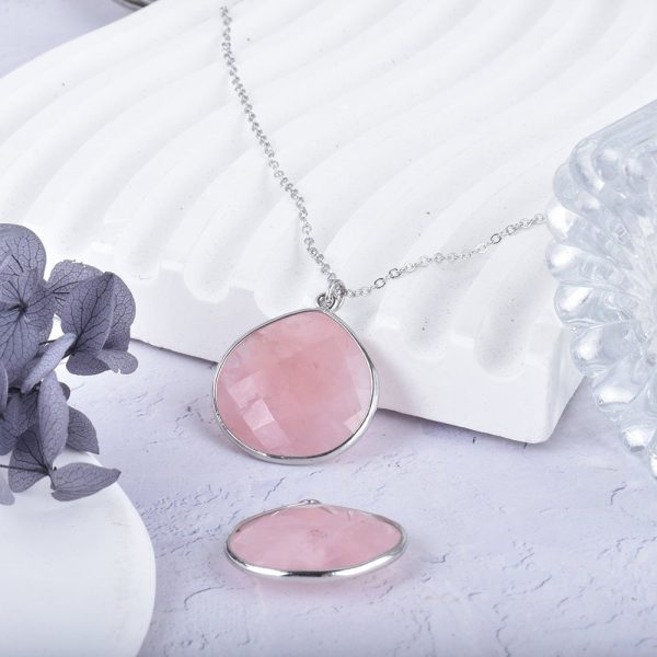 Pendentif "Douceur Infini" en Quartz Rose – Image 4