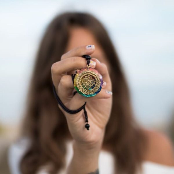 Pendentif Orgonite "Sri Yantra - 7 Chakras" – Image 4