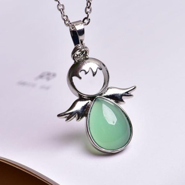 Pendentif Petit Ange et sa Pierre Naturelle